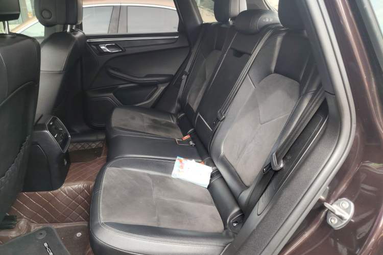 Used Porsche Macan 2017 Macan 2.0T Left Rear Seat
