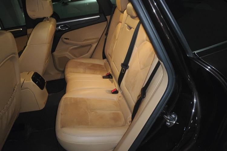 Used Porsche Macan 2017 Macan 2.0T Left Rear Seat