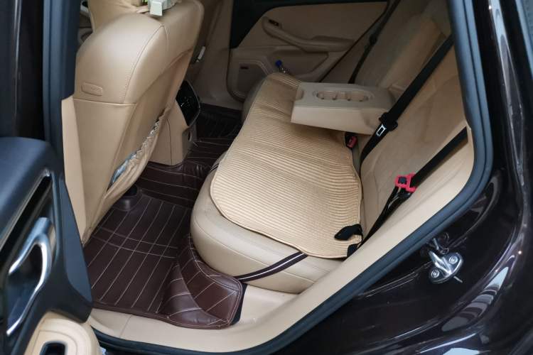 Used Porsche Macan 2017 Macan S 3.0T Left Rear Seat