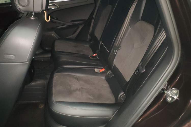 Used Porsche Macan 2017 Macan 2.0T Left Rear Seat
