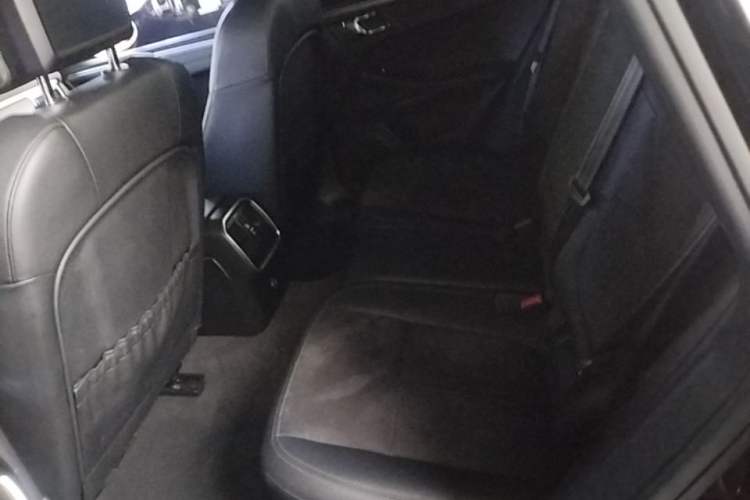 Used Porsche Macan 2017 Macan 2.0T Left Rear Seat