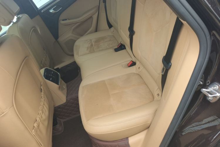 Used Porsche Macan 2017 Macan 2.0T Left Rear Seat