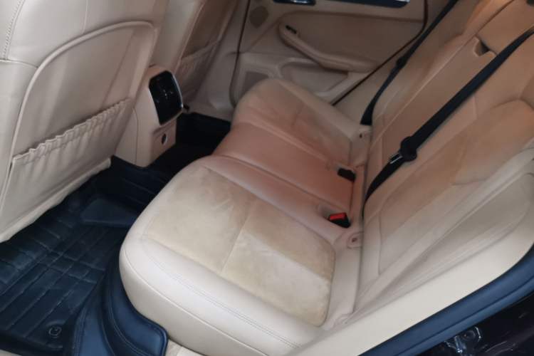 Used Porsche Macan 2017 Macan 2.0T Left Rear Seat