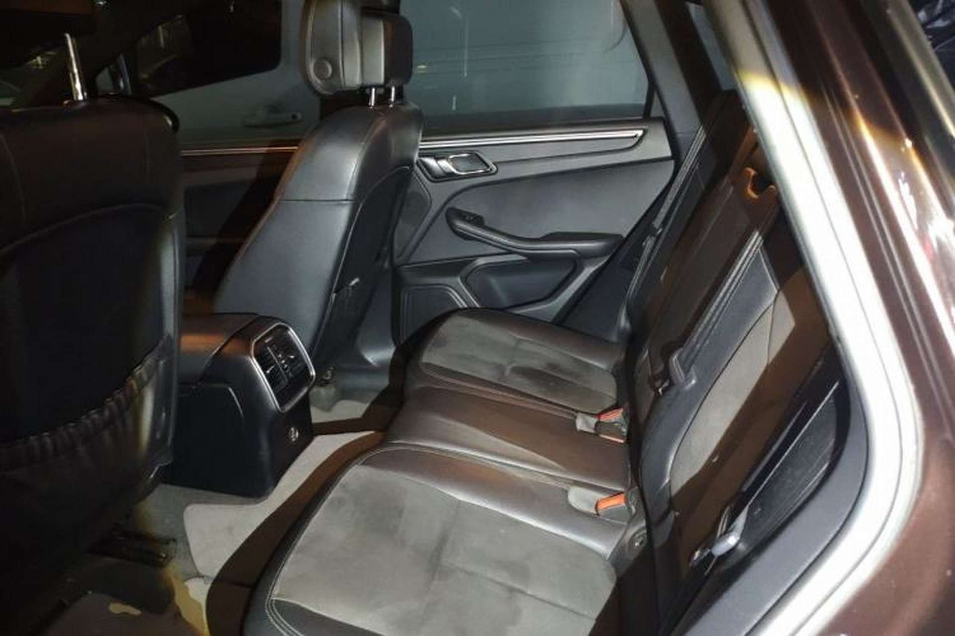 Used Porsche Macan 2017 Macan 2.0T Left Rear Seat