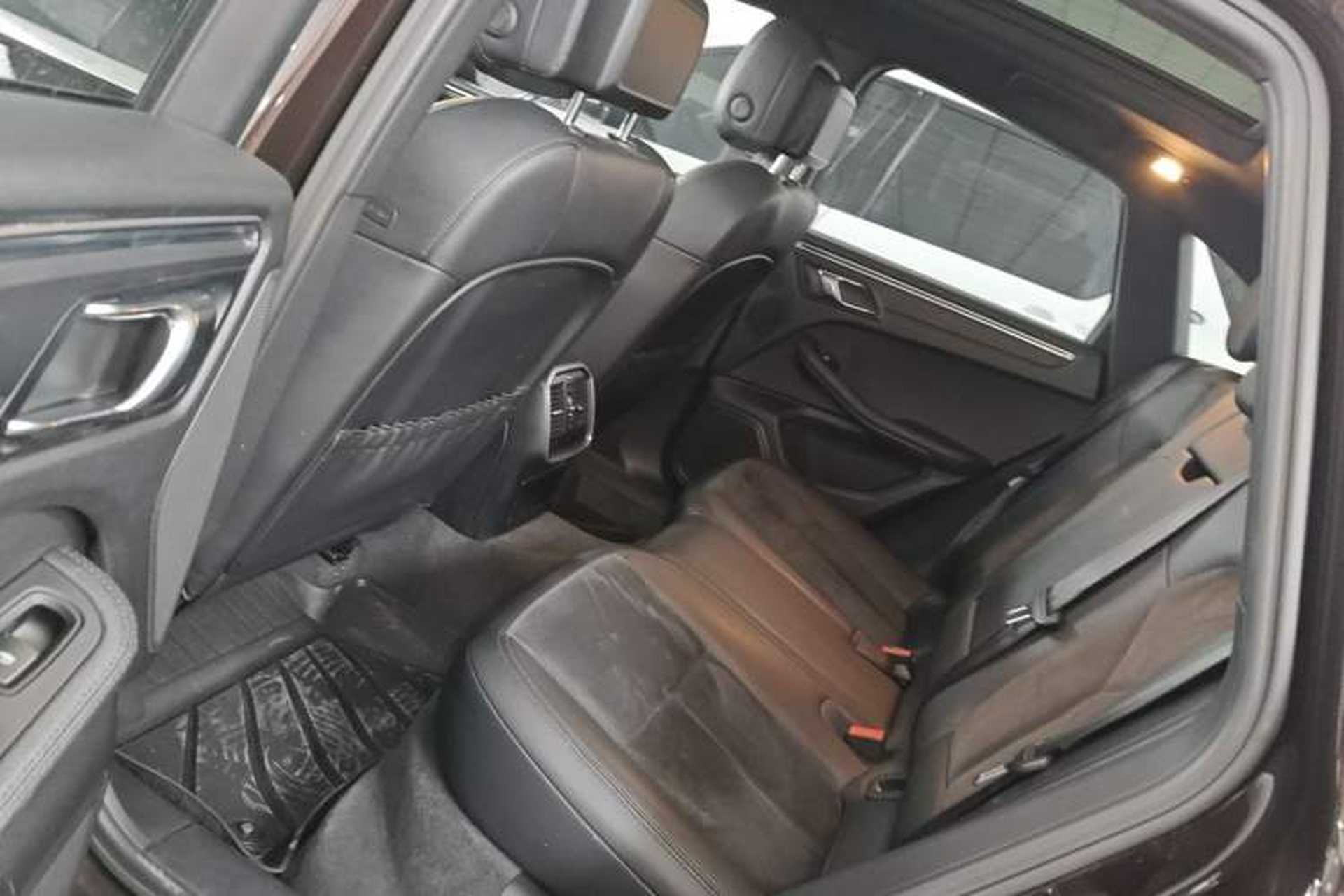 Used Porsche Macan 2017 Macan 2.0T Left Rear Seat
