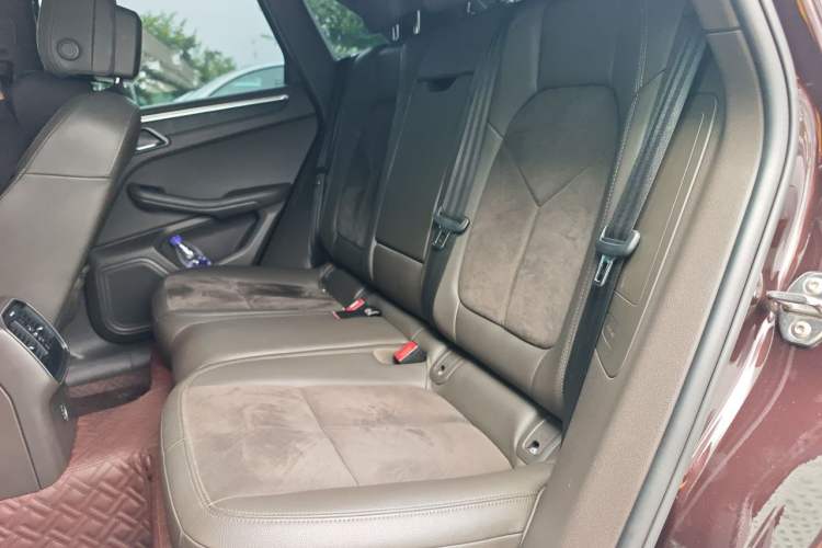 Used Porsche Macan 2017 Macan 2.0T Left Rear Seat