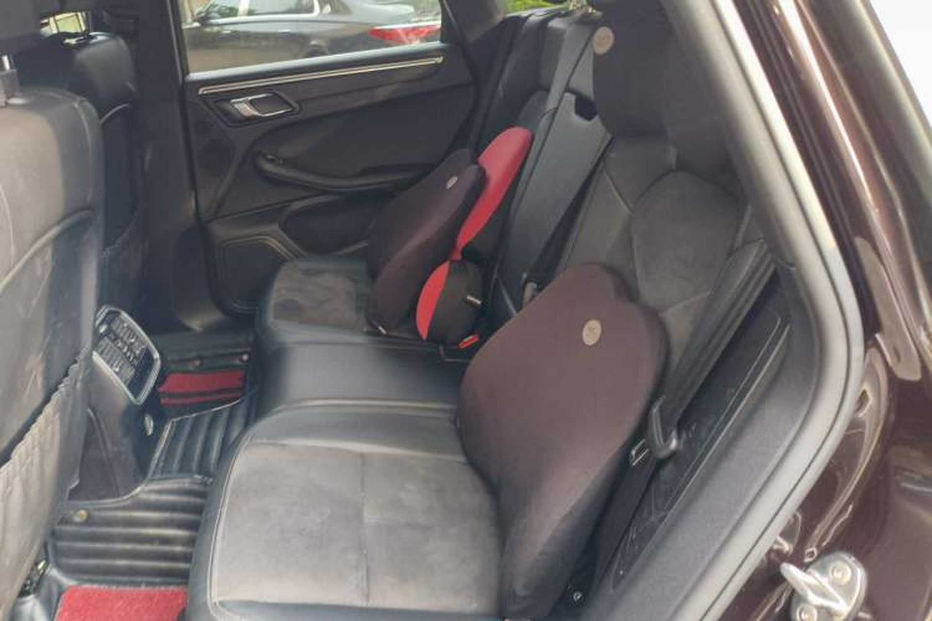 Used Porsche Macan 2017 Macan 2.0T Left Rear Seat