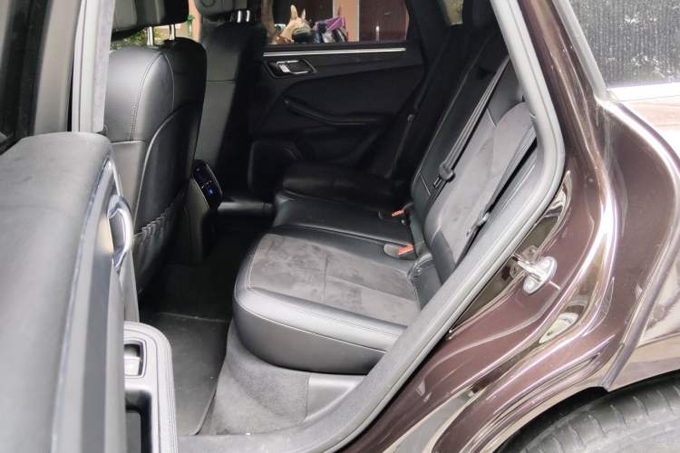 Used Porsche Macan 2017 Macan 2.0T Left Rear Seat