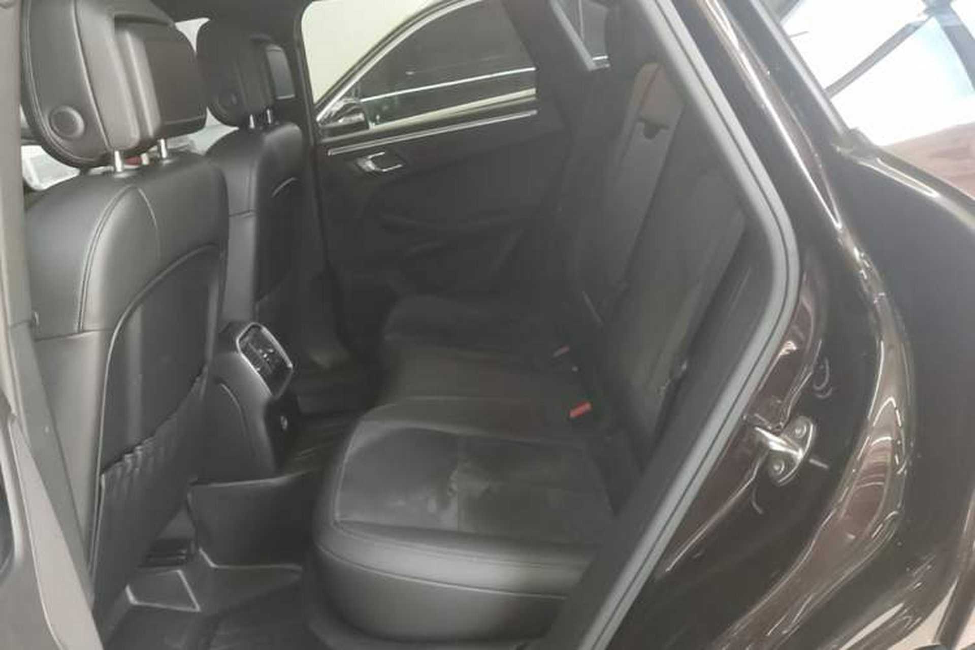 Used Porsche Macan 2017 Macan 2.0T Left Rear Seat