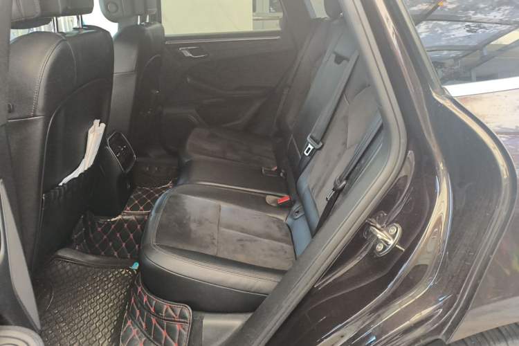 Used Porsche Macan 2017 Macan 2.0T Left Rear Seat