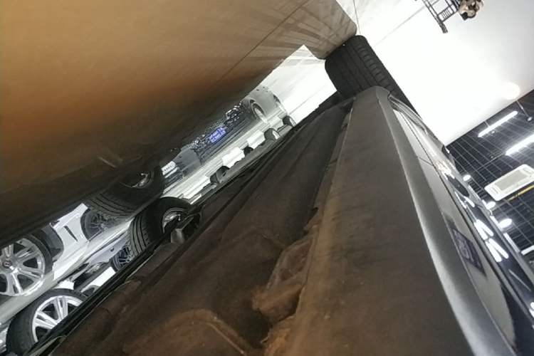 Used Porsche Macan 2017 Macan 2.0T Left Side Sill
