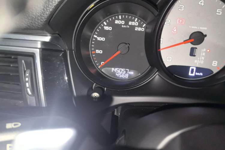 Used Porsche Macan 2017 Macan S 3.0T Odometer Close Up
