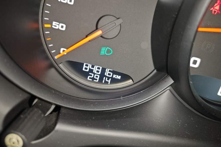 Used Porsche Macan 2017 Macan 2.0T Odometer Close Up