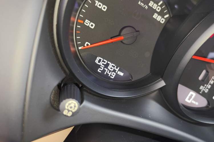 Used Porsche Macan 2017 Macan 2.0T Odometer Close Up