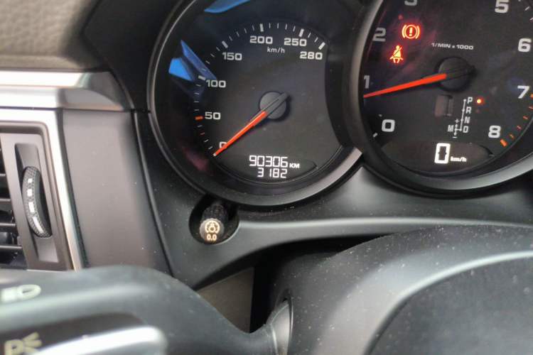 Used Porsche Macan 2017 Macan 2.0T Odometer Close Up