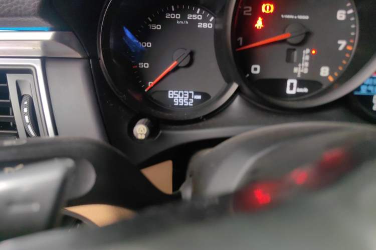 Used Porsche Macan 2017 Macan 2.0T Odometer Close Up