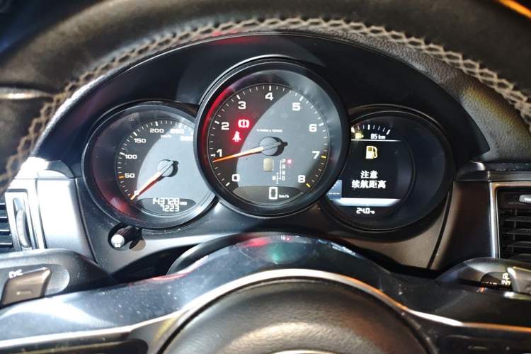 Used Porsche Macan 2017 Macan 2.0T Odometer Close Up
