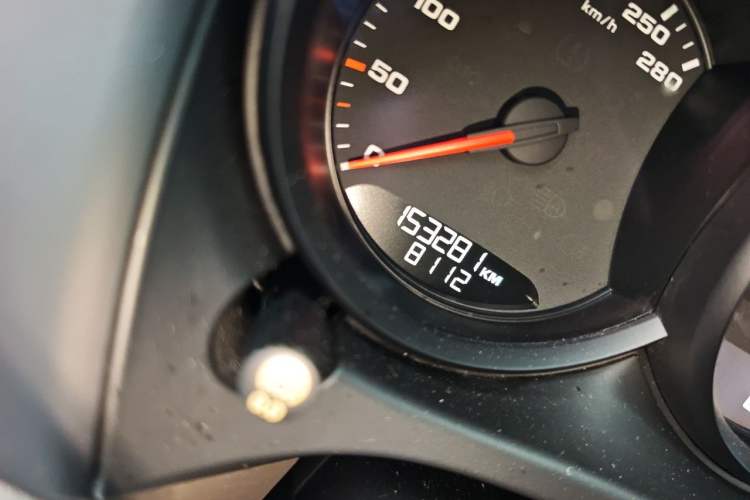 Used Porsche Macan 2017 Macan 2.0T Odometer Close Up