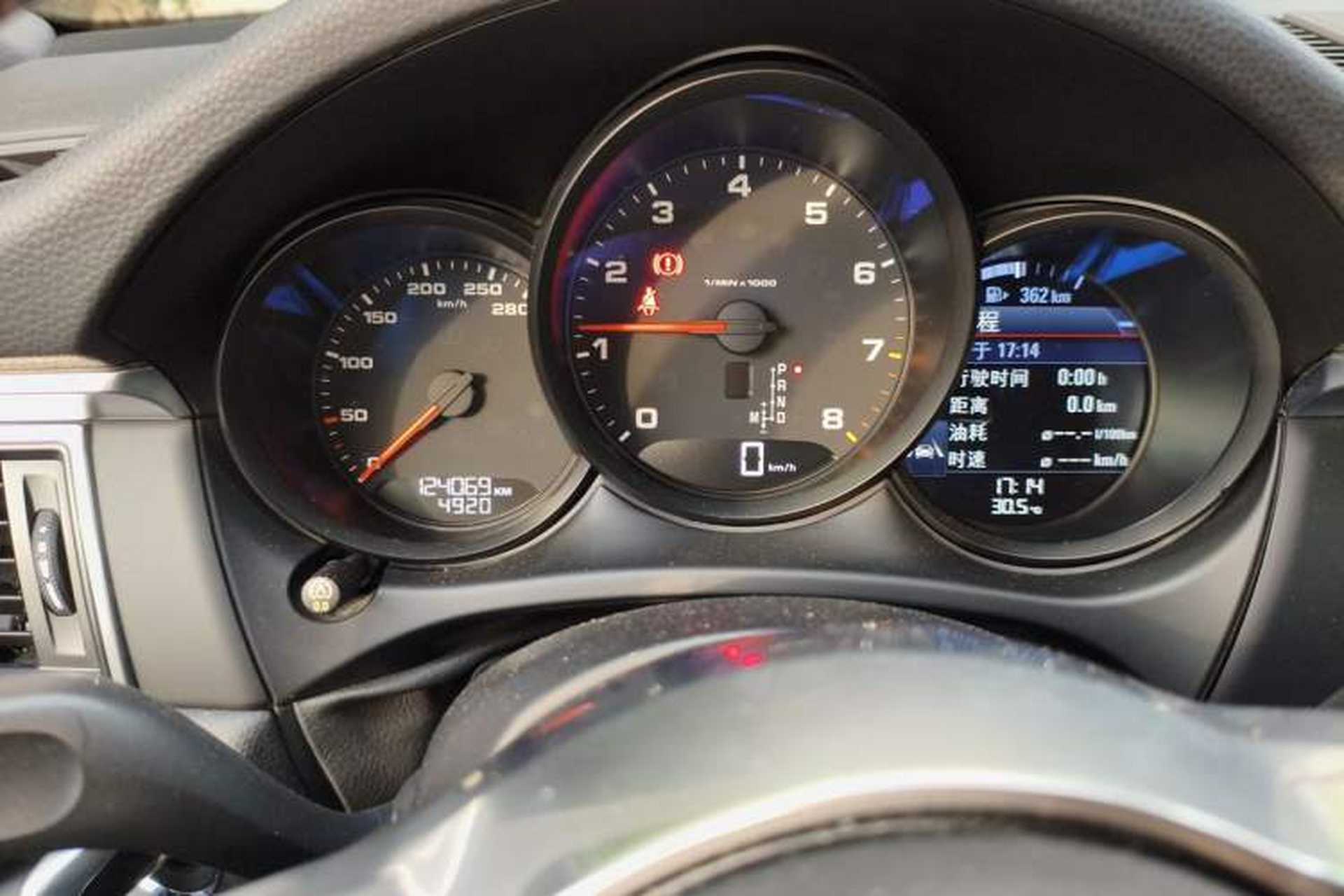 Used Porsche Macan 2017 Macan 2.0T Odometer Close Up