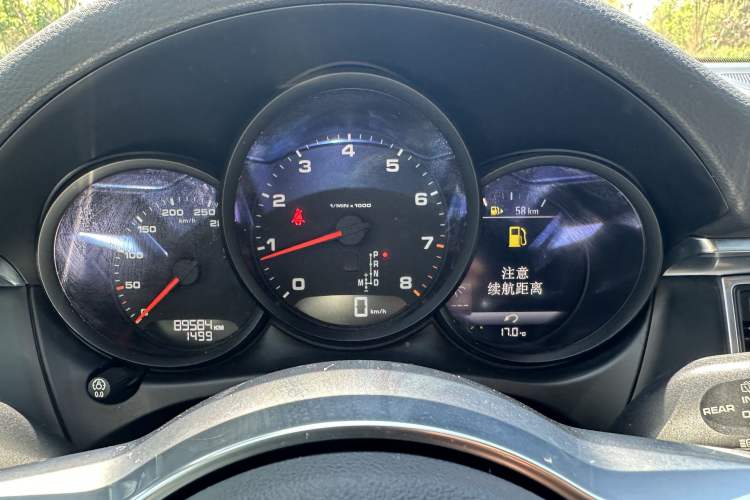 Used Porsche Macan 2017 Macan 2.0T Odometer Close Up