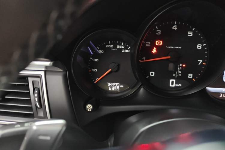 Used Porsche Macan 2017 Macan 2.0T Odometer Close Up