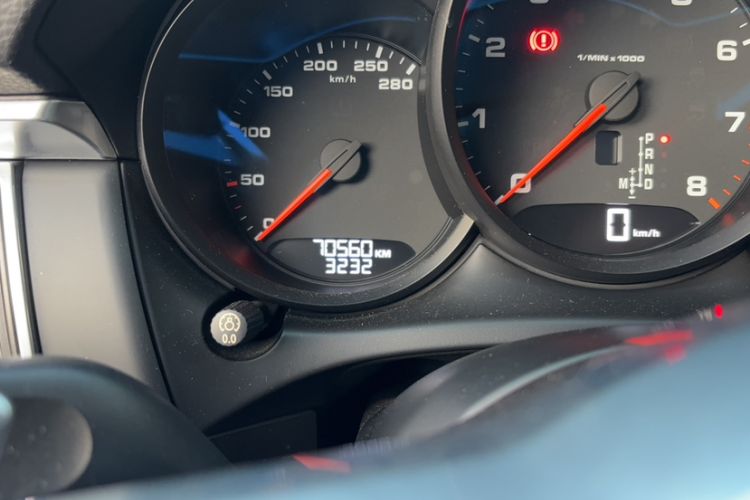 Used Porsche Macan 2017 Macan 2.0T Odometer Close Up