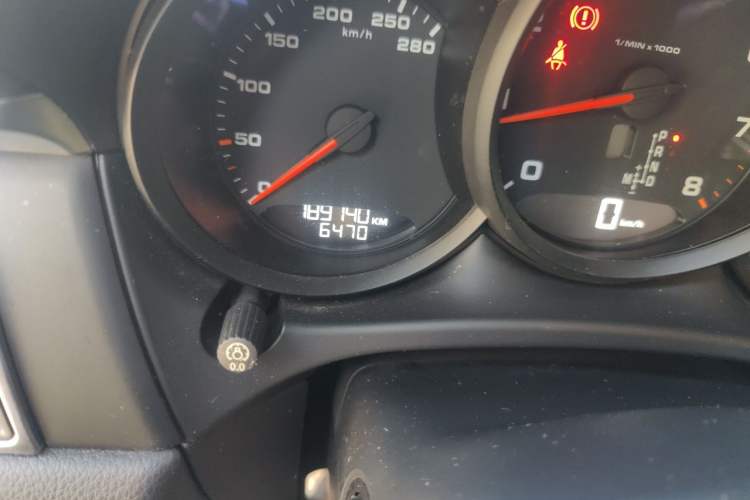 Used Porsche Macan 2017 Macan 2.0T Odometer Close Up