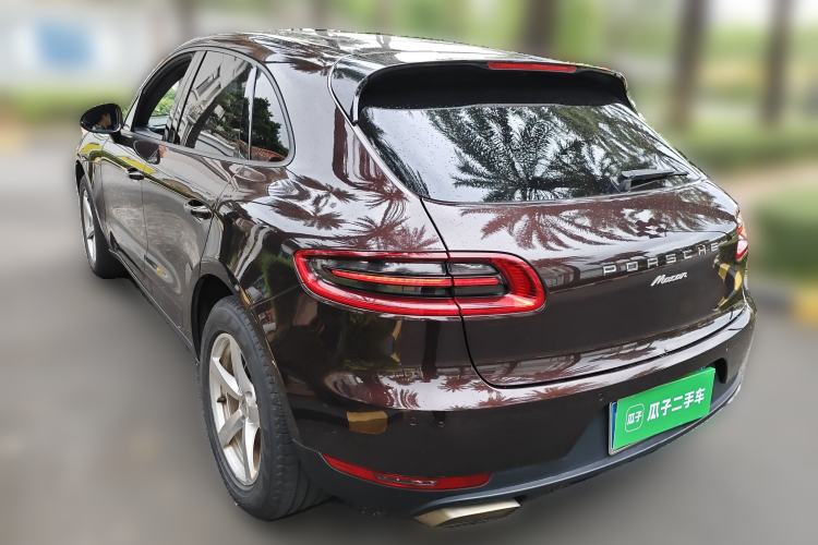 Used Porsche Macan 2017 Macan 2.0T Rear Left 45 Deg