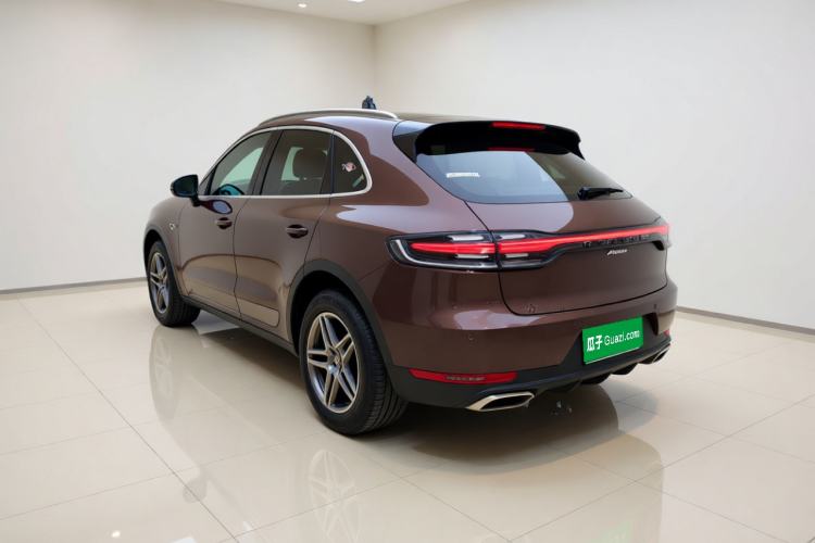 Used Porsche Macan 2017 Macan 2.0T Rear Left 45 Deg