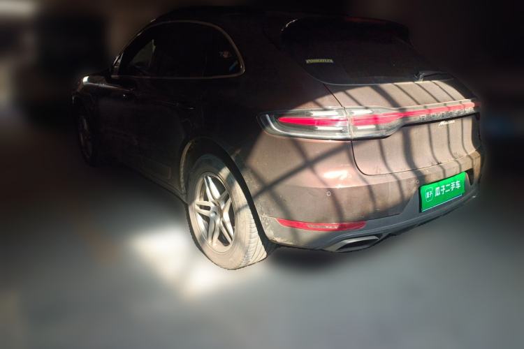 Used Porsche Macan 2017 Macan 2.0T Rear Left 45 Deg