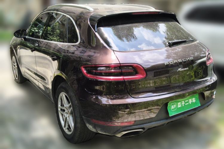 Used Porsche Macan 2017 Macan 2.0T Rear Left 45 Deg