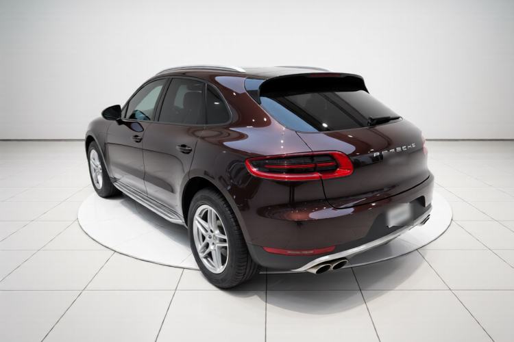 Used Porsche Macan 2017 Macan 2.0T Rear Left 45 Deg