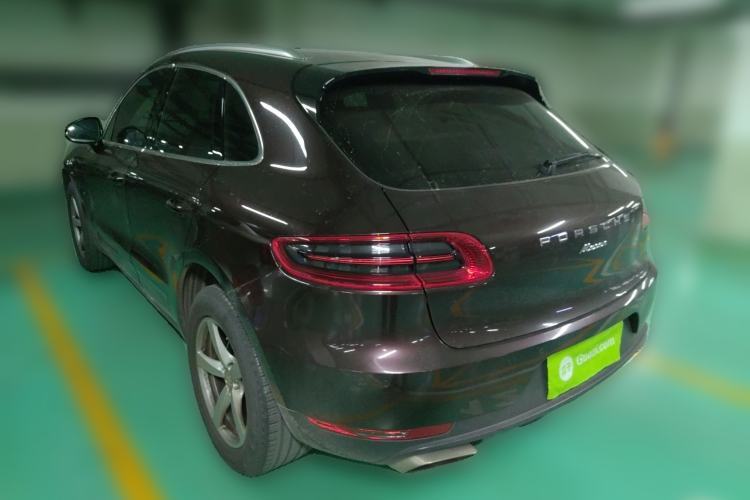 Used Porsche Macan 2017 Macan 2.0T Rear Left 45 Deg