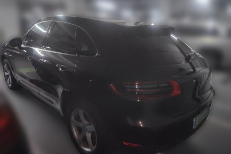 Used Porsche Macan 2017 Macan 2.0T Rear Left 45 Deg