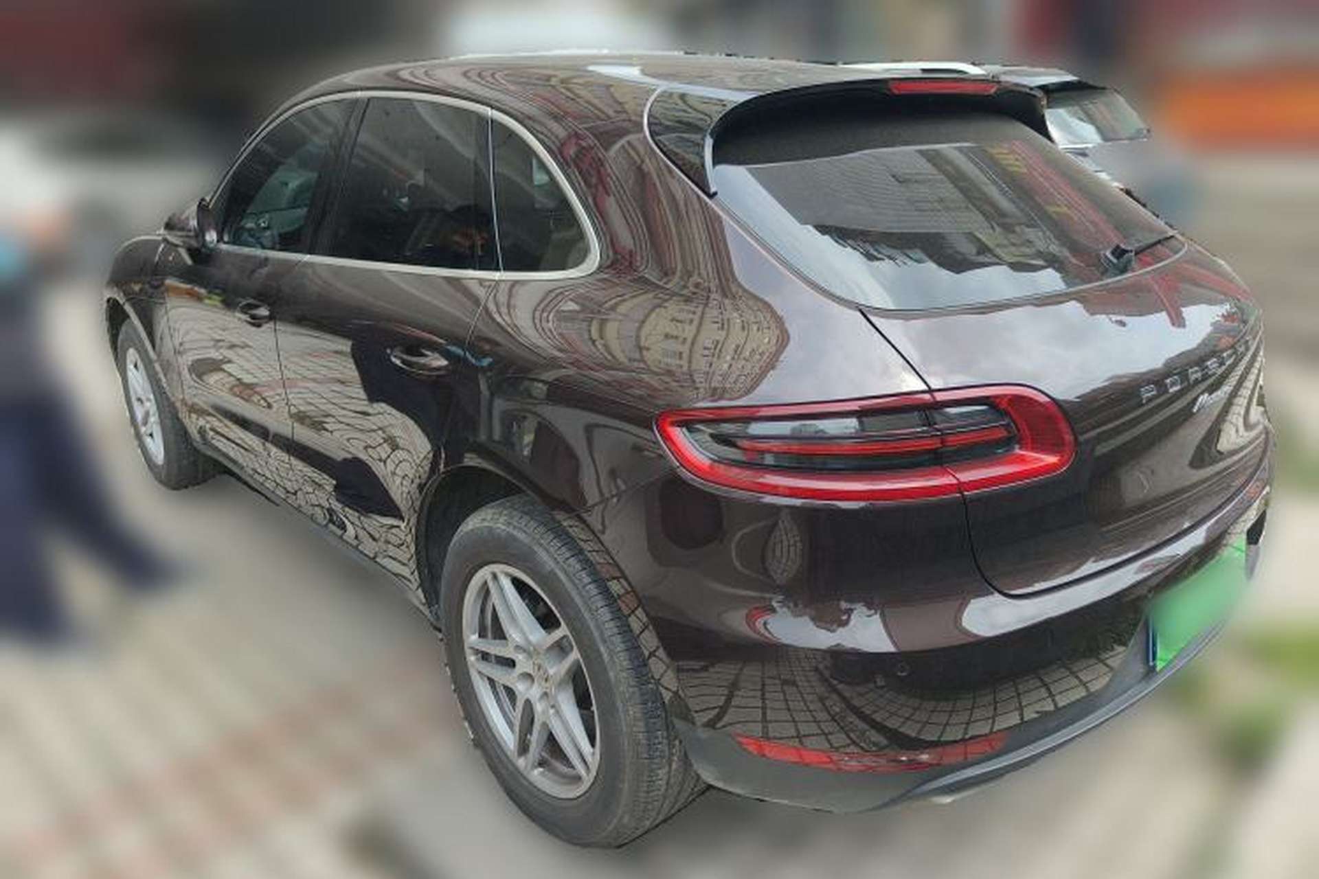 Used Porsche Macan 2017 Macan 2.0T Rear Left 45 Deg