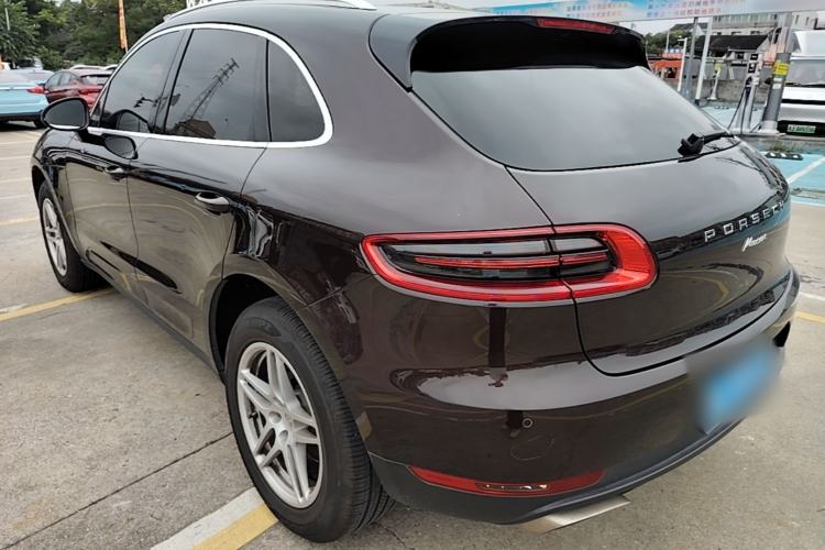 Used Porsche Macan 2017 Macan 2.0T Rear Left 45 Deg
