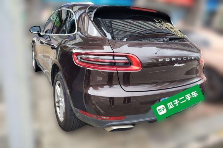 Used Porsche Macan 2017 Macan 2.0T Rear Left 45 Deg