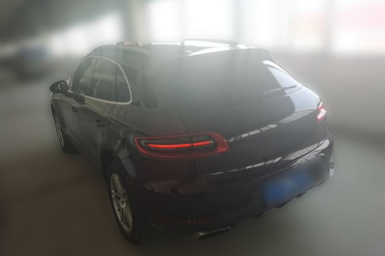Used Porsche Macan 2017 Macan 2.0T Rear Left 45 Deg