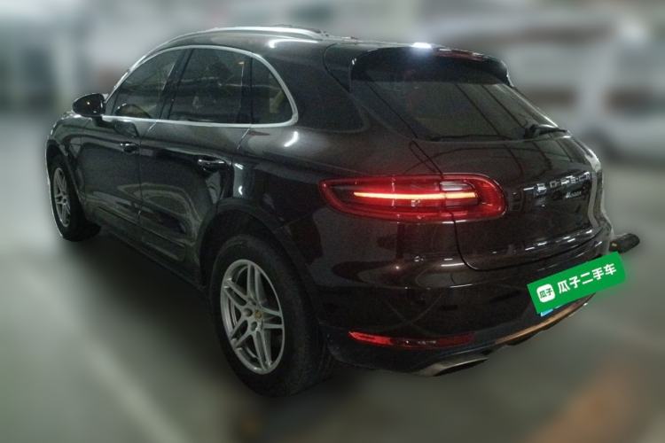 Used Porsche Macan 2017 Macan 2.0T Rear Left 45 Deg