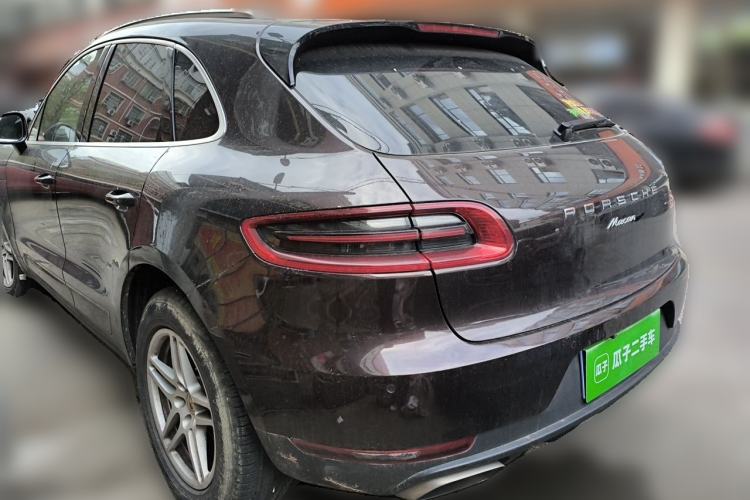Used Porsche Macan 2017 Macan 2.0T Rear Left 45 Deg