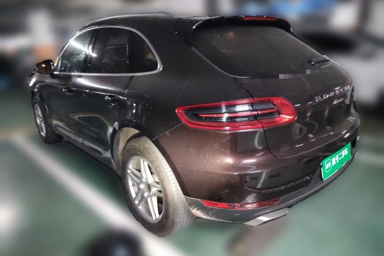 Used Porsche Macan 2017 Macan 2.0T Rear Left 45 Deg