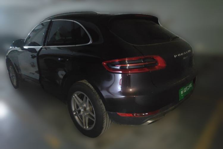 Used Porsche Macan 2017 Macan 2.0T Rear Left 45 Deg