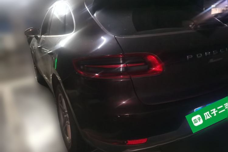 Used Porsche Macan 2017 Macan 2.0T Rear Left 45 Deg