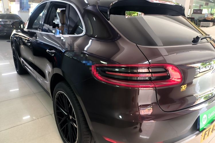 Used Porsche Macan 2017 Macan 2.0T Rear Left 45 Deg