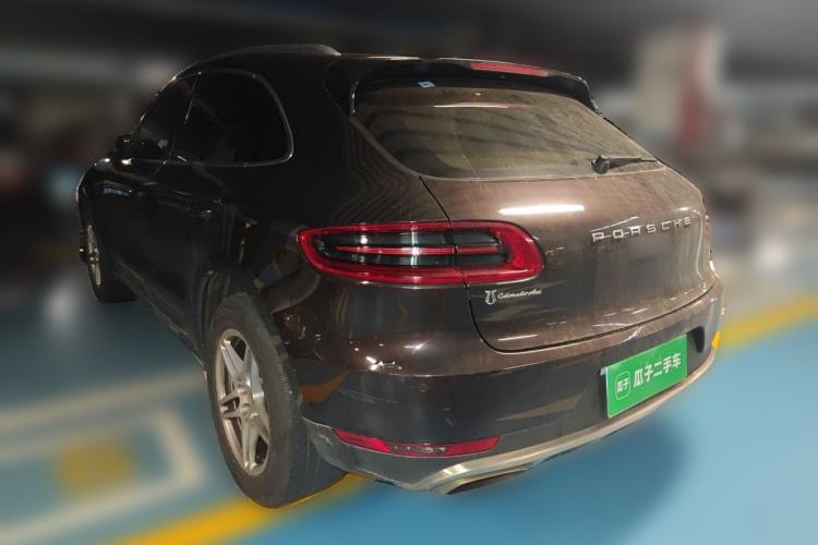 Used Porsche Macan 2017 Macan 2.0T Rear Left 45 Deg