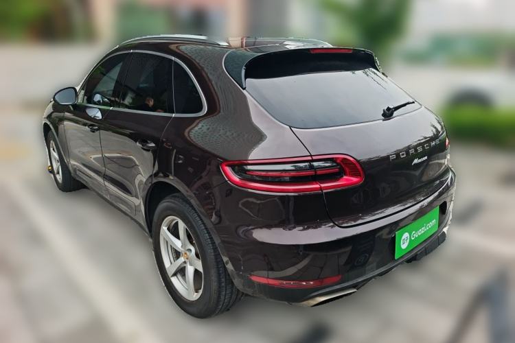 Used Porsche Macan 2017 Macan 2.0T Rear Left 45 Deg