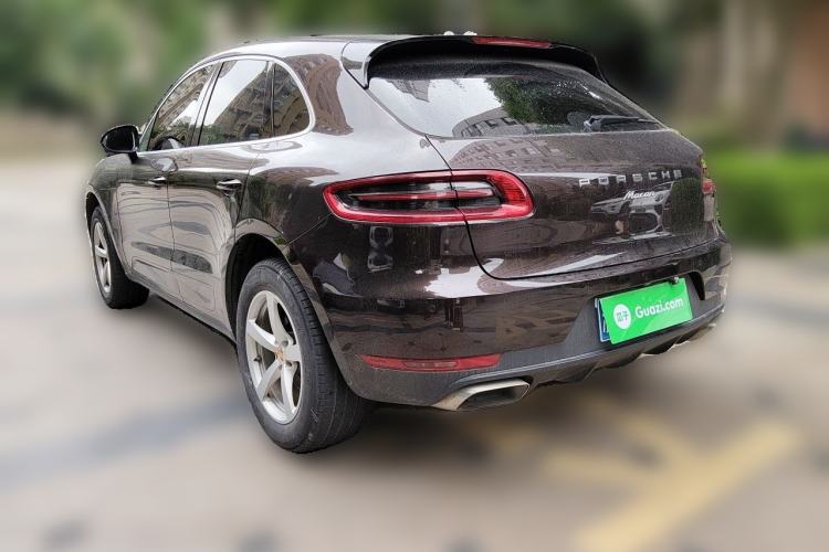 Used Porsche Macan 2017 Macan 2.0T Rear Left 45 Deg