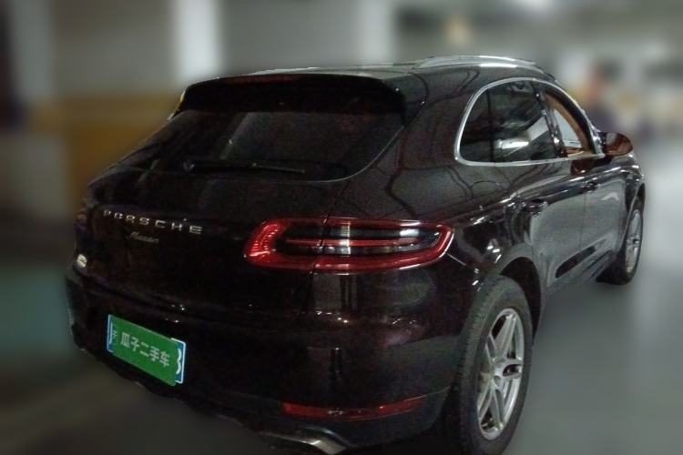 Used Porsche Macan 2017 Macan 2.0T Rear Right 45 Deg