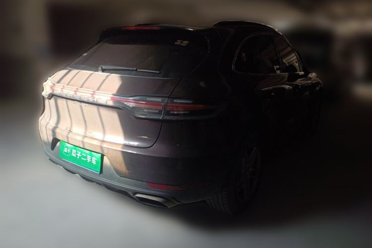 Used Porsche Macan 2017 Macan 2.0T Rear Right 45 Deg
