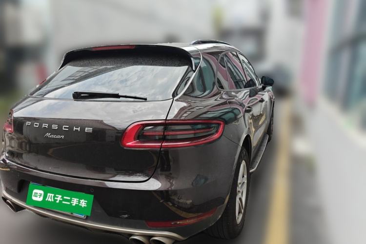 Used Porsche Macan 2017 Macan 2.0T Rear Right 45 Deg